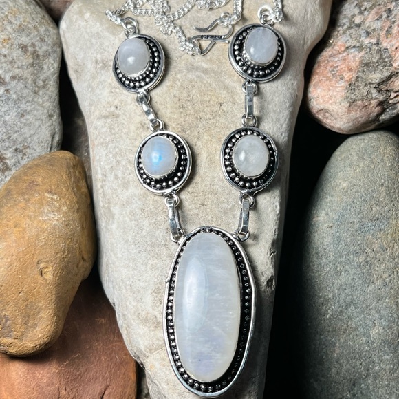 Hand Crafted Jewelry - Moonstone necklace